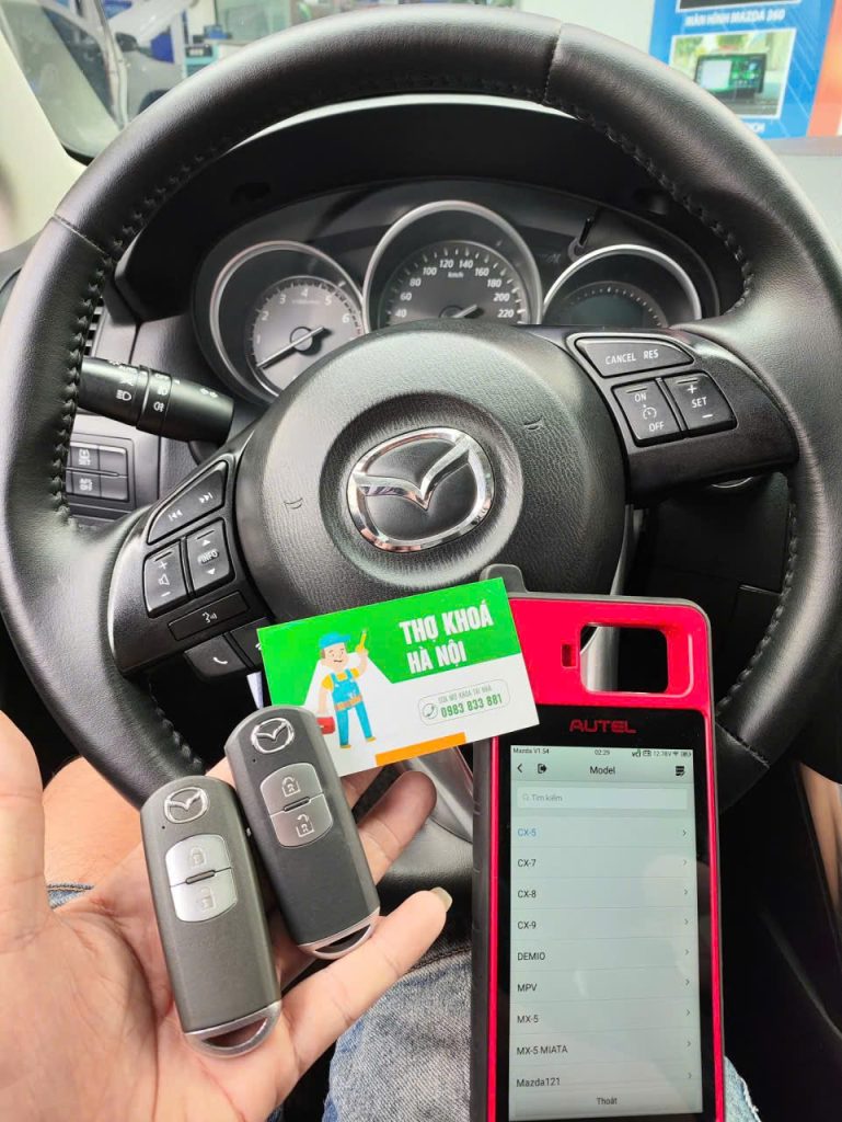Làm Chìa Khóa Xe Mazda Tận Nơi