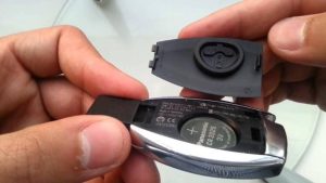 Cách nhận biết khóa ô tô bị lỗi và cách xử lý