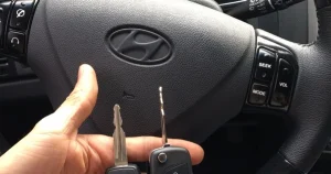 Cách nhận biết khóa ô tô bị lỗi và cách xử lý