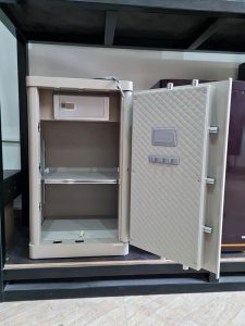 Mở khóa két sắt điện tử 