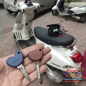 Làm chìa khóa vespa liberty tại Hà Nội