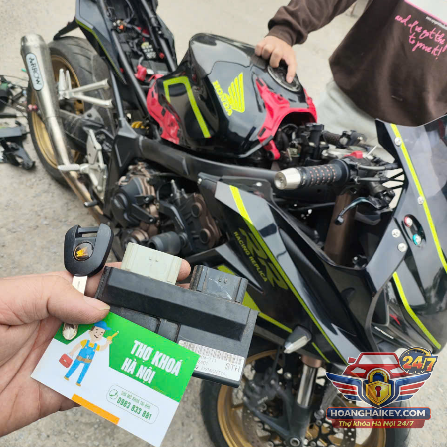 Thợ khóa xe máy Hà Nội mở khóa tận nơi