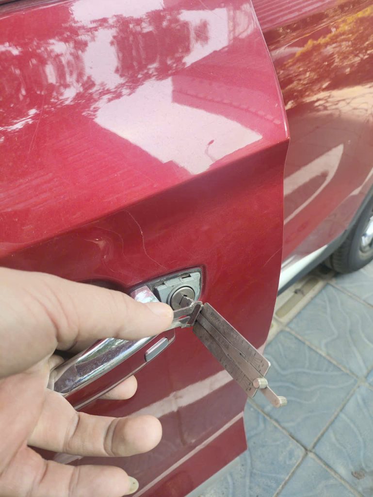 Mở Khóa Ô Tô 24h Hà Nội – Có Mặt 15 Phút